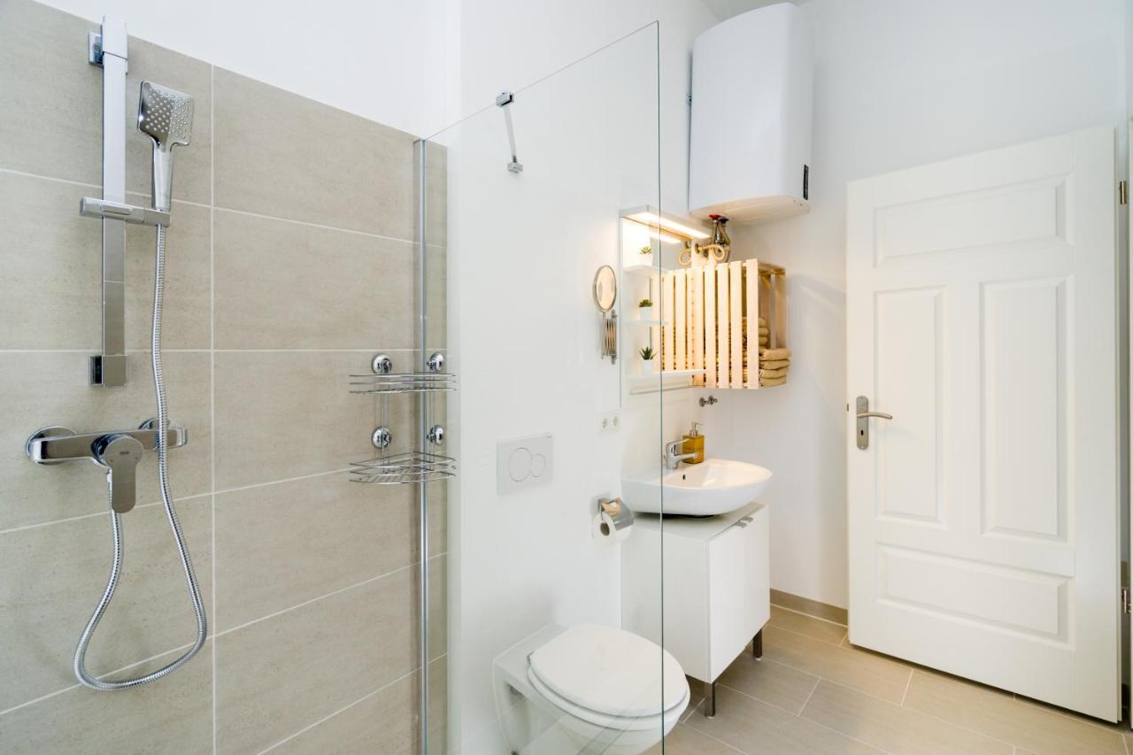Apartment The Lohmeyerstr Hh, 2 Bed Up To 5 People